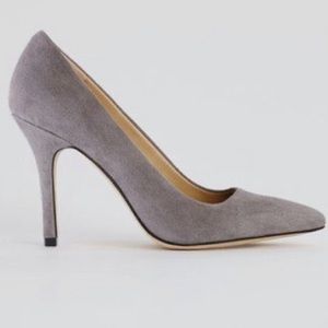 EUC Ann Taylor gray suede pumps | 7.5
